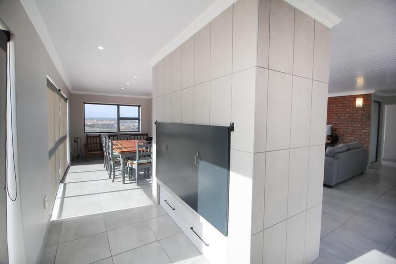 3 Bedroom Property for Sale in Menkenkop Western Cape